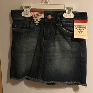 NWT Oshkosh Bgosh Girls size 6 denim skirt with shorts to make a skort